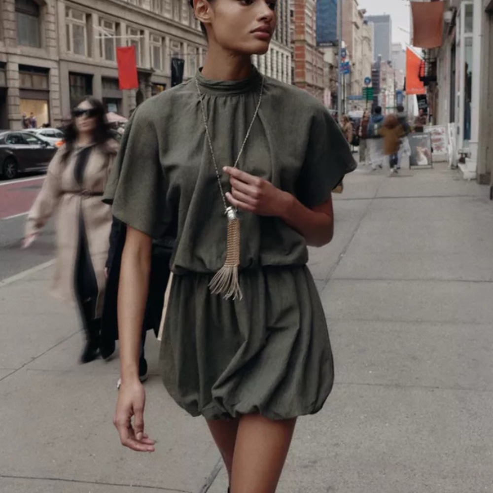 Zara khaki/green balloon mini dress size xs worn once